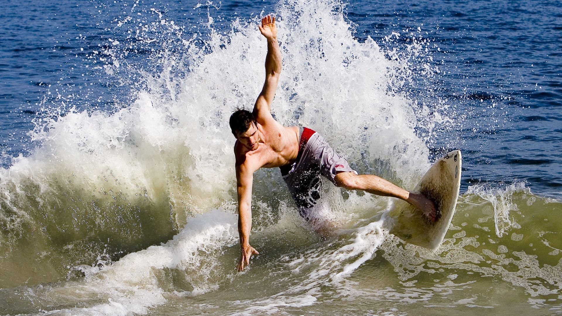 _虚拟竞技场:高度沉浸式娱乐运动体验_,沉浸式虚拟现实游戏